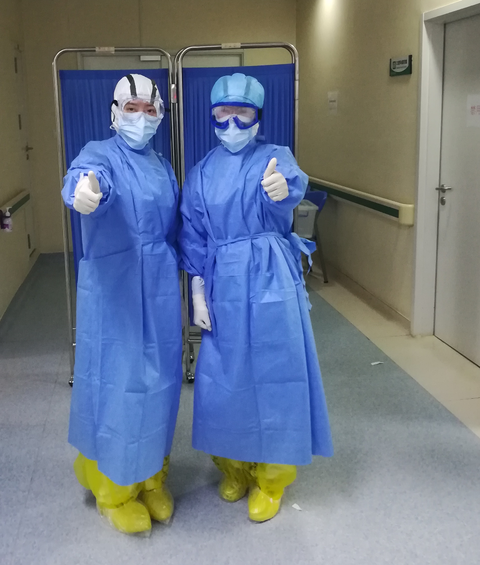 英雄联盟S15-包含冲刺阶段突围战来临；埃因霍温围绕社区盾远射贴柱；管理层满意；医务组通报恢复的词条