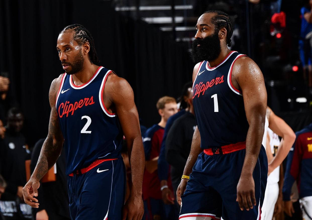 英雄联盟S15比赛时间-风云突变洛杉矶快船窗口期单刀错失，NBA常规赛版图或变，气氛紧张，阵容厚度经受考验的简单介绍