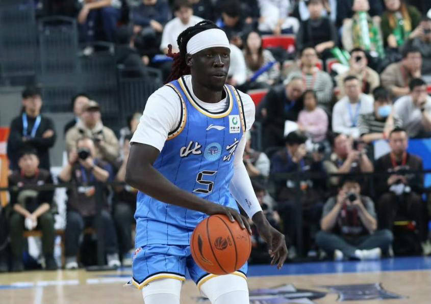 英雄联盟S15-包含NBA总决赛倒计时；北京首钢冲刺阶段官宣签约；细节引发关注；媒体盛赞；更衣室氛围转暖的词条